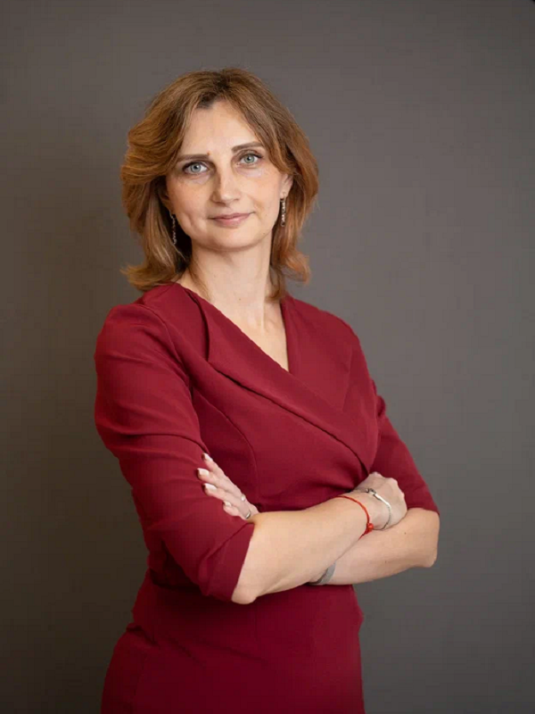 Дедовец Лариса Андреевна.