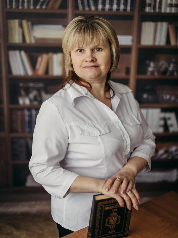 Лавушкина Оксана Александровна.
